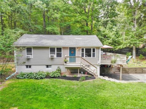 39 White Road Ellington CT 06029