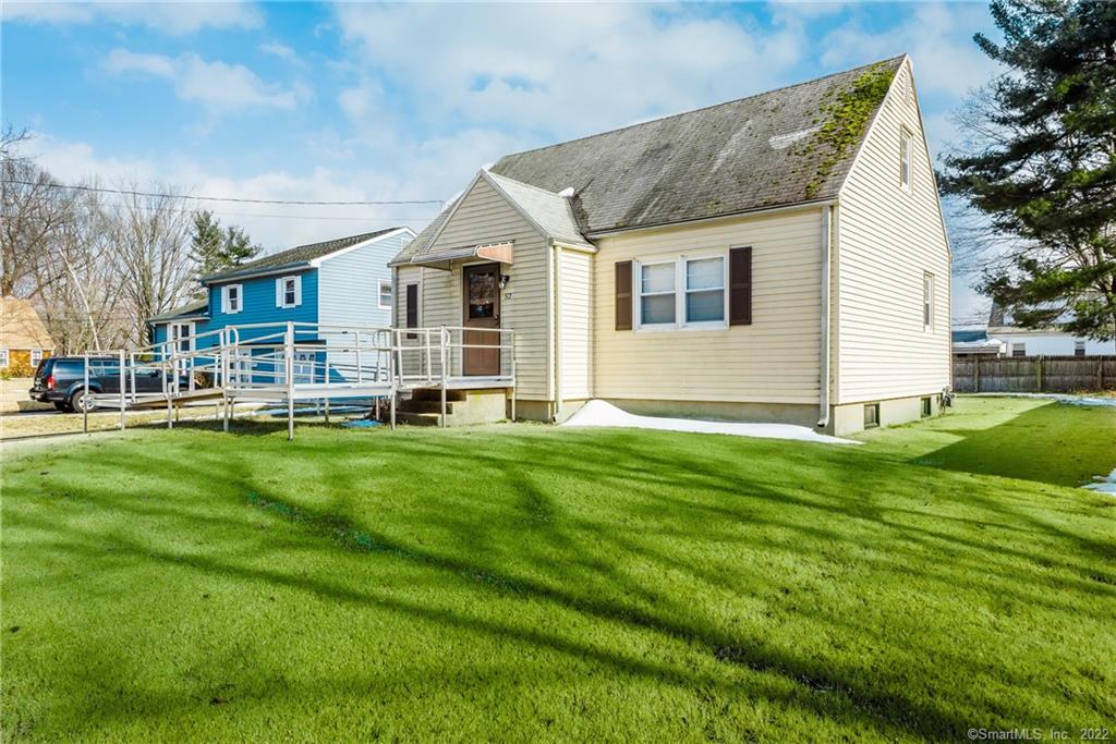 52 Sedgwick Road East Hartford CT 06108