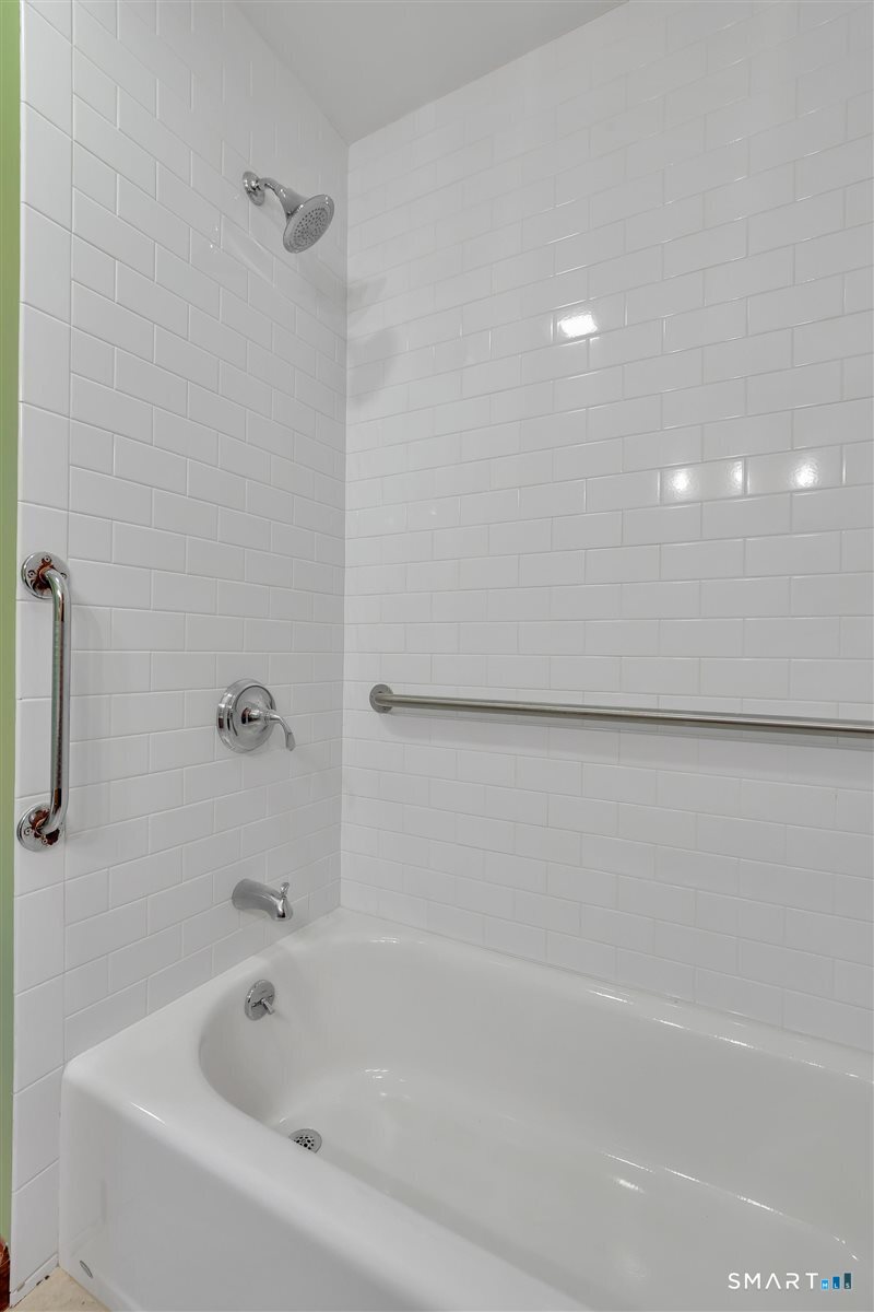 84 Fairlawn Avenue Waterbury CT 06705