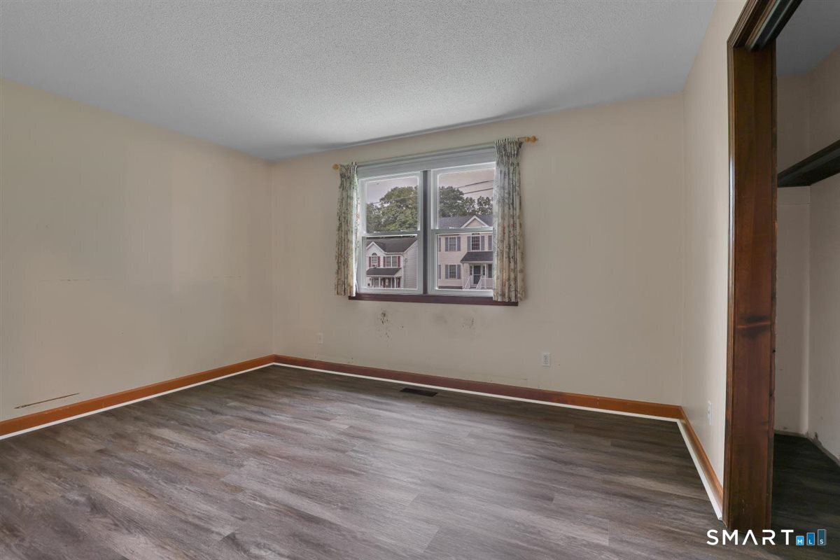84 Fairlawn Avenue Waterbury CT 06705