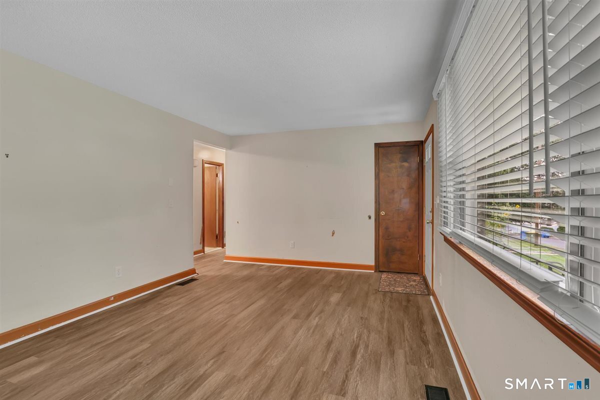 84 Fairlawn Avenue Waterbury CT 06705