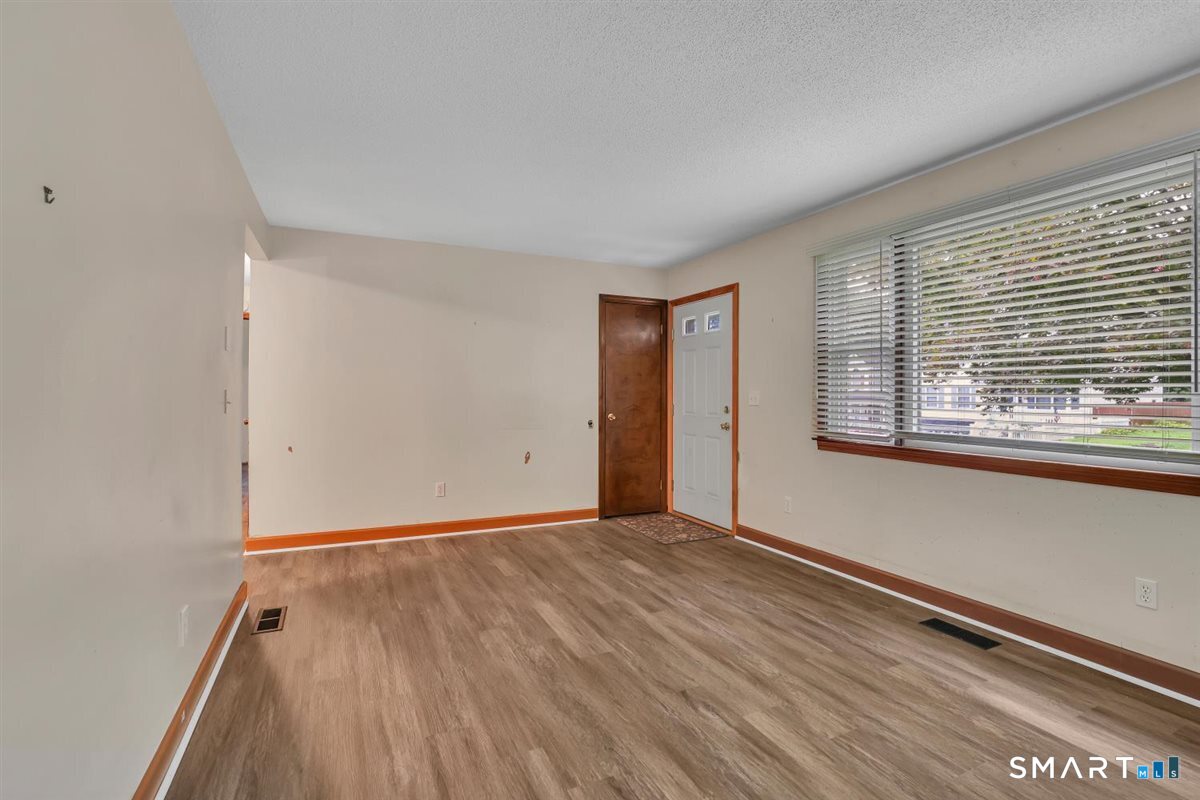 84 Fairlawn Avenue Waterbury CT 06705