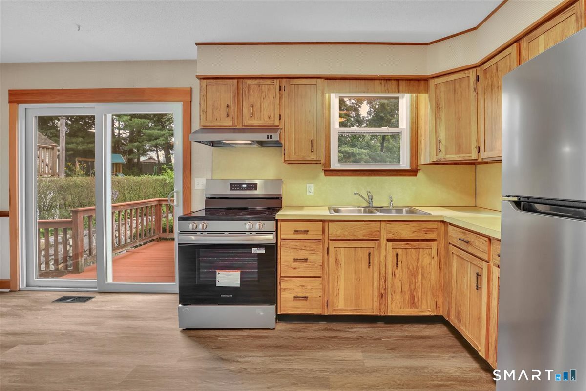 84 Fairlawn Avenue Waterbury CT 06705