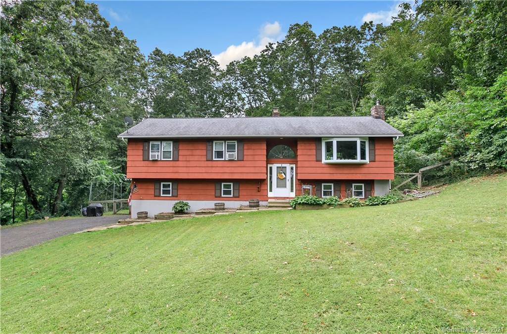 38 Briarwood Drive Beacon Falls CT 06403
