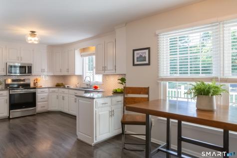 30 Crested Ridge Court Stratford CT 06614