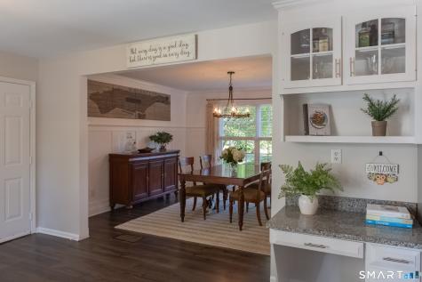 30 Crested Ridge Court Stratford CT 06614