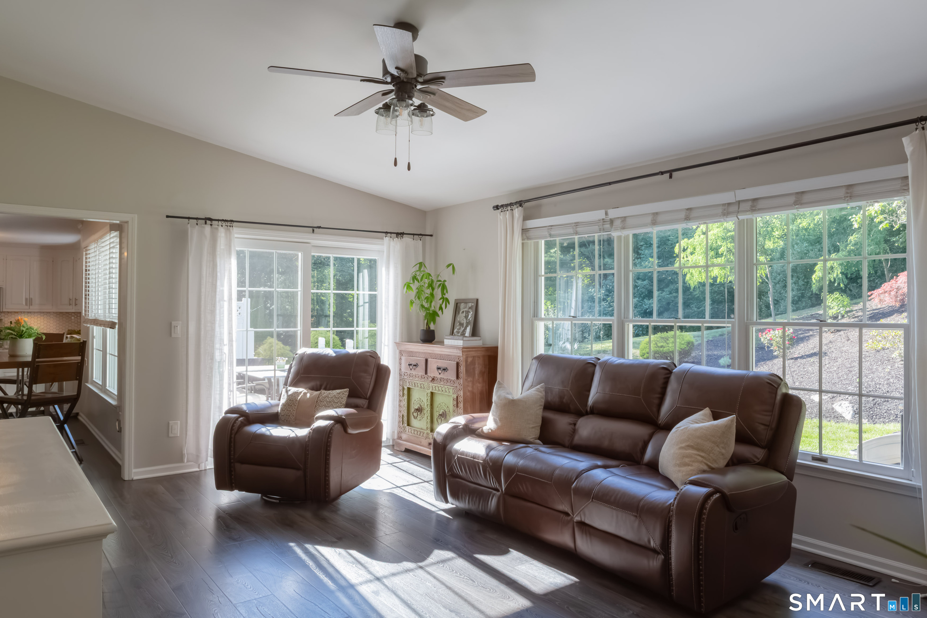 30 Crested Ridge Court Stratford CT 06614