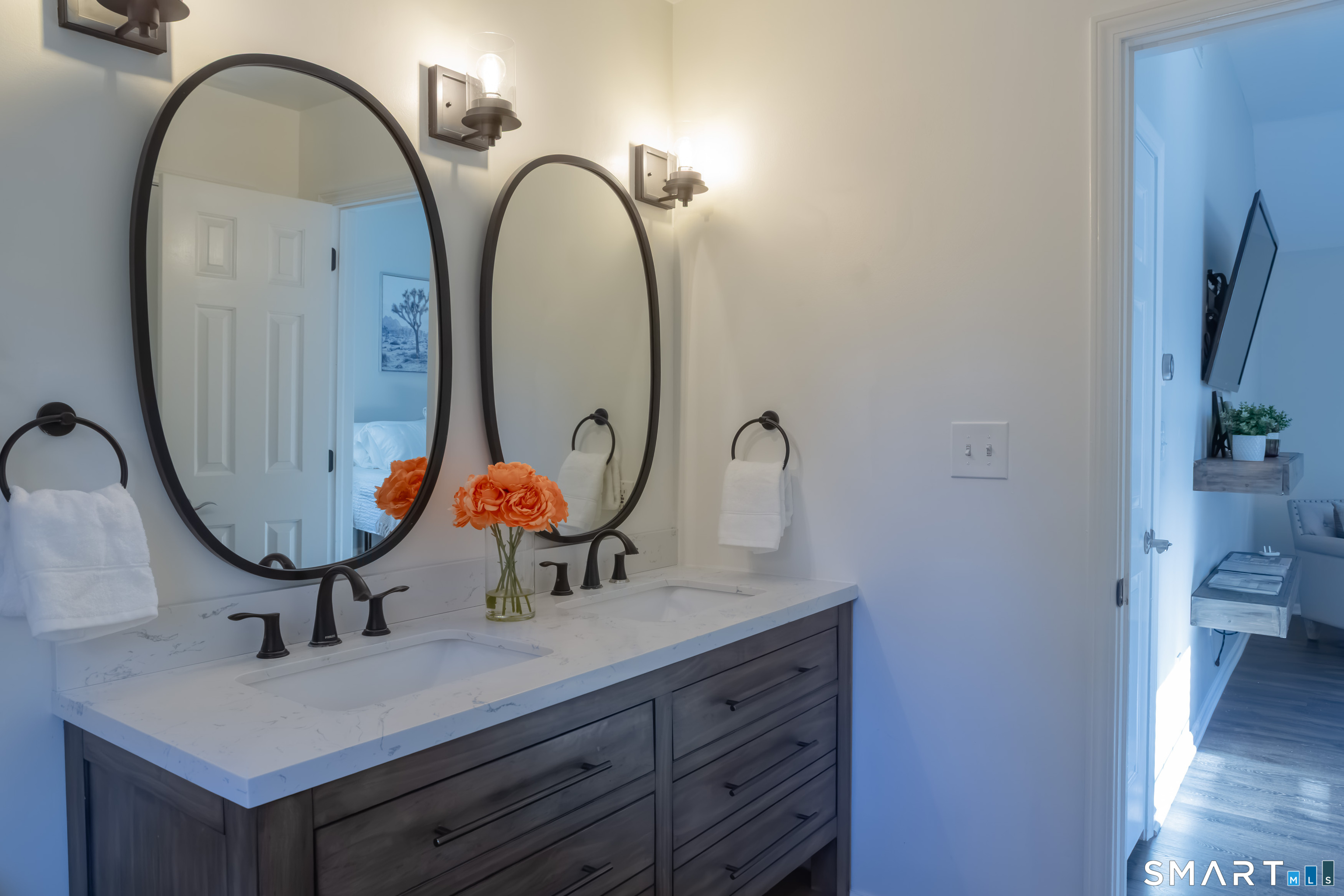 30 Crested Ridge Court Stratford CT 06614