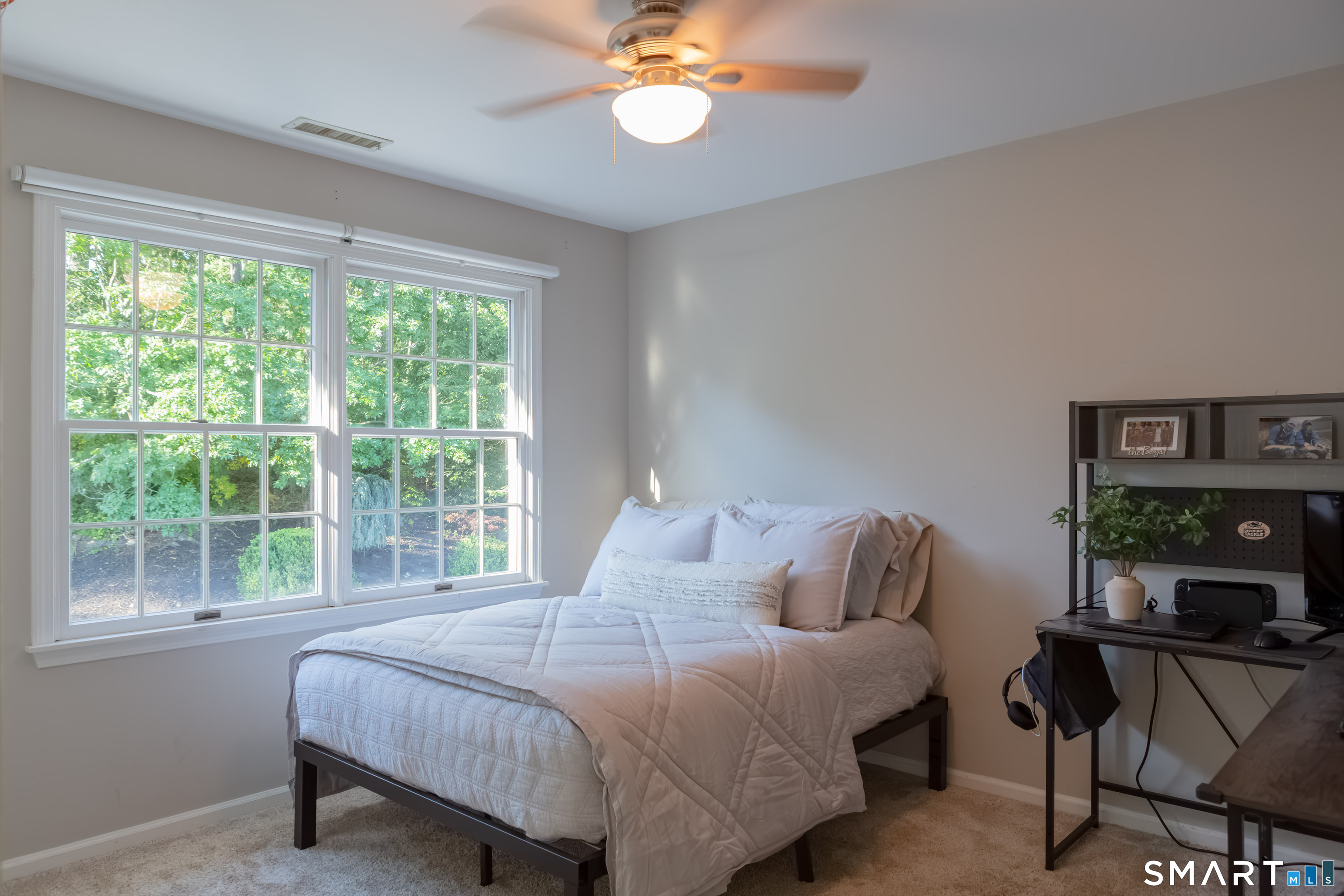 30 Crested Ridge Court Stratford CT 06614
