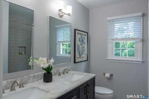 30 Crested Ridge Court Stratford CT 06614