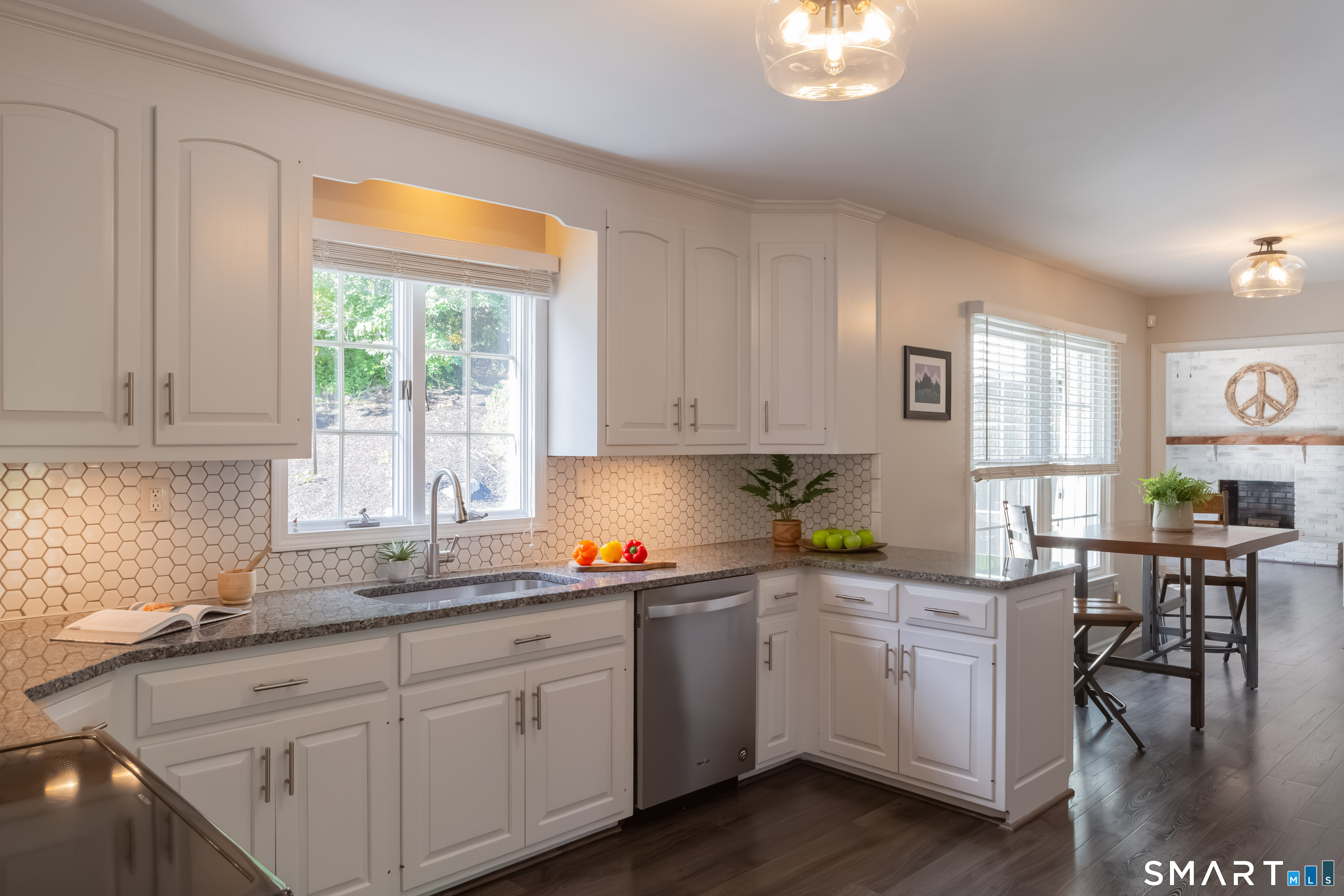 30 Crested Ridge Court Stratford CT 06614
