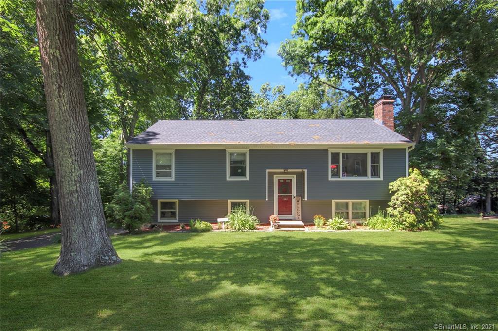 542 Berkshire Road Southbury CT 06488