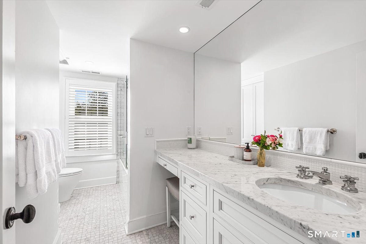 284 Park Street New Canaan CT 06840
