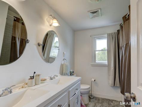 25 King Edward Road West Hartford CT 06117