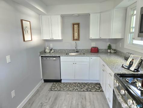 56 Washington Avenue East Hartford CT 06118