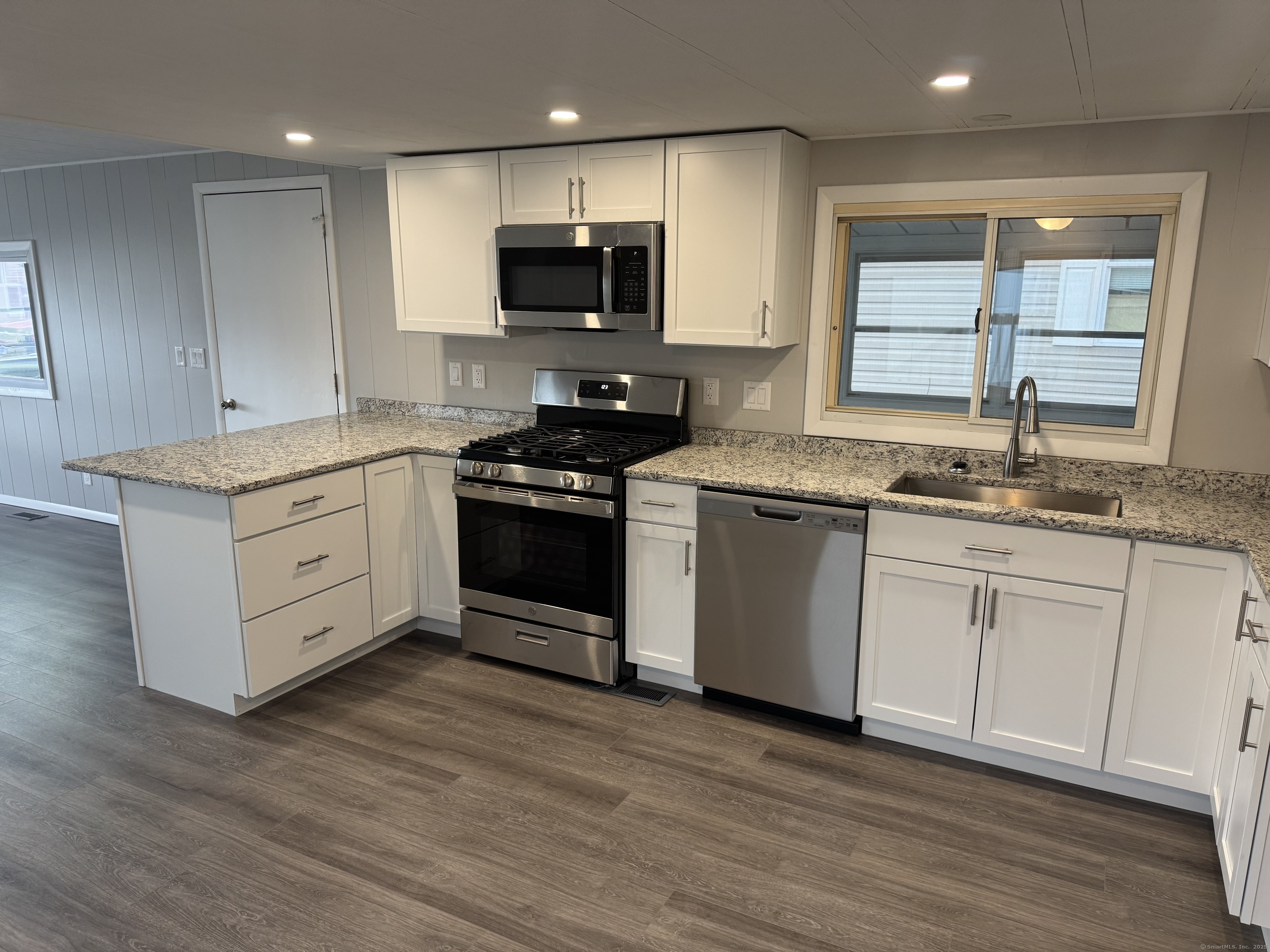 5 Rivermead Boulevard East Hartford CT 06118