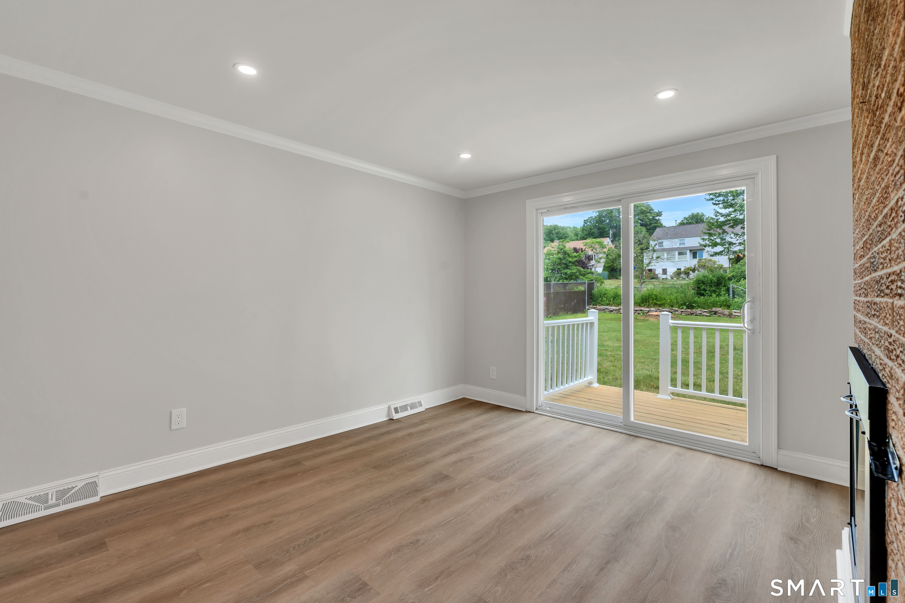 74 Summerset Drive East Hartford CT 06118