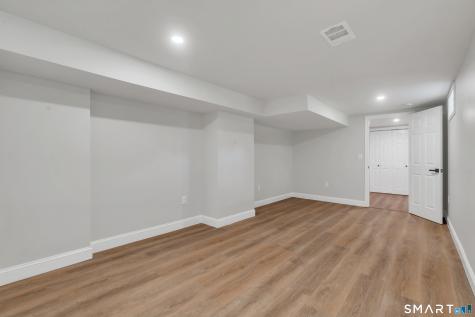 74 Summerset Drive East Hartford CT 06118