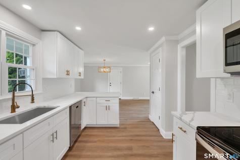74 Summerset Drive East Hartford CT 06118