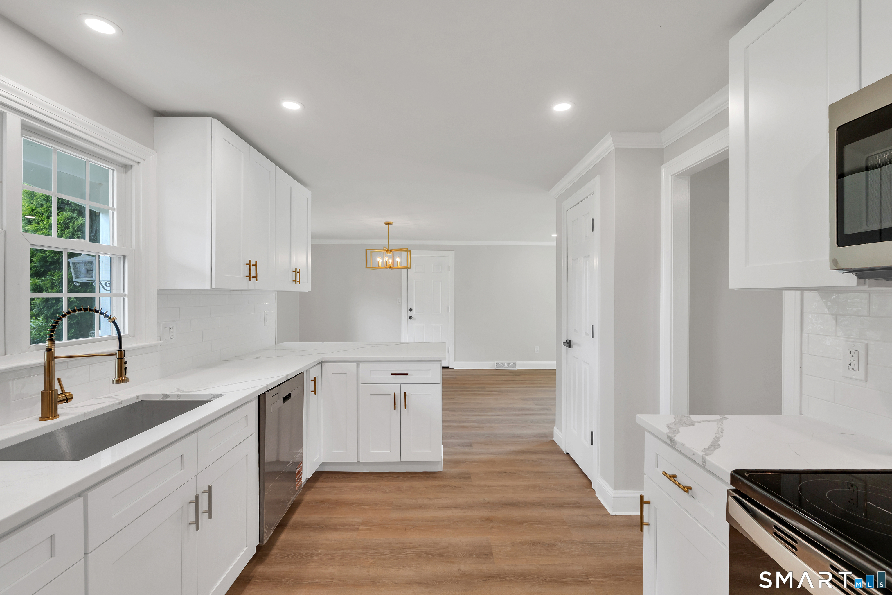 74 Summerset Drive East Hartford CT 06118