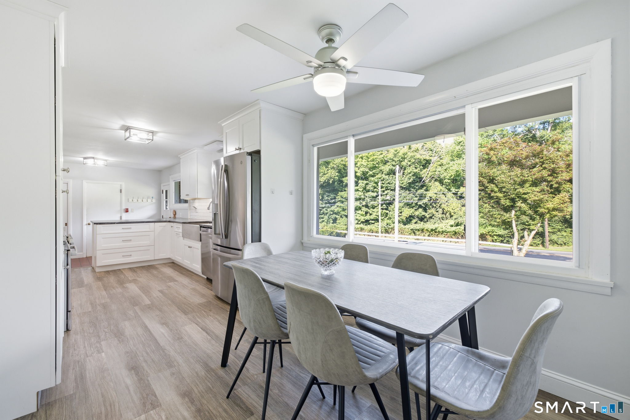 1127 East North Street Suffield CT 06078