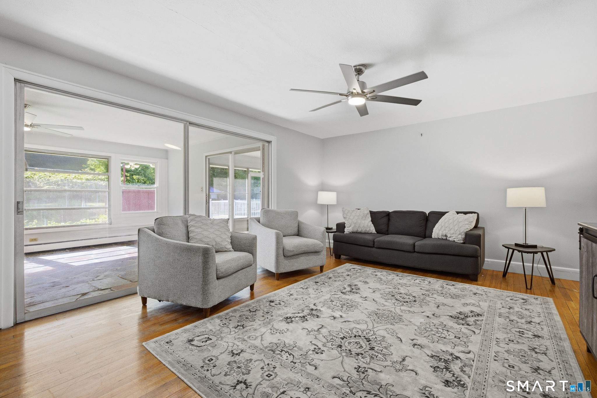 1127 East North Street Suffield CT 06078