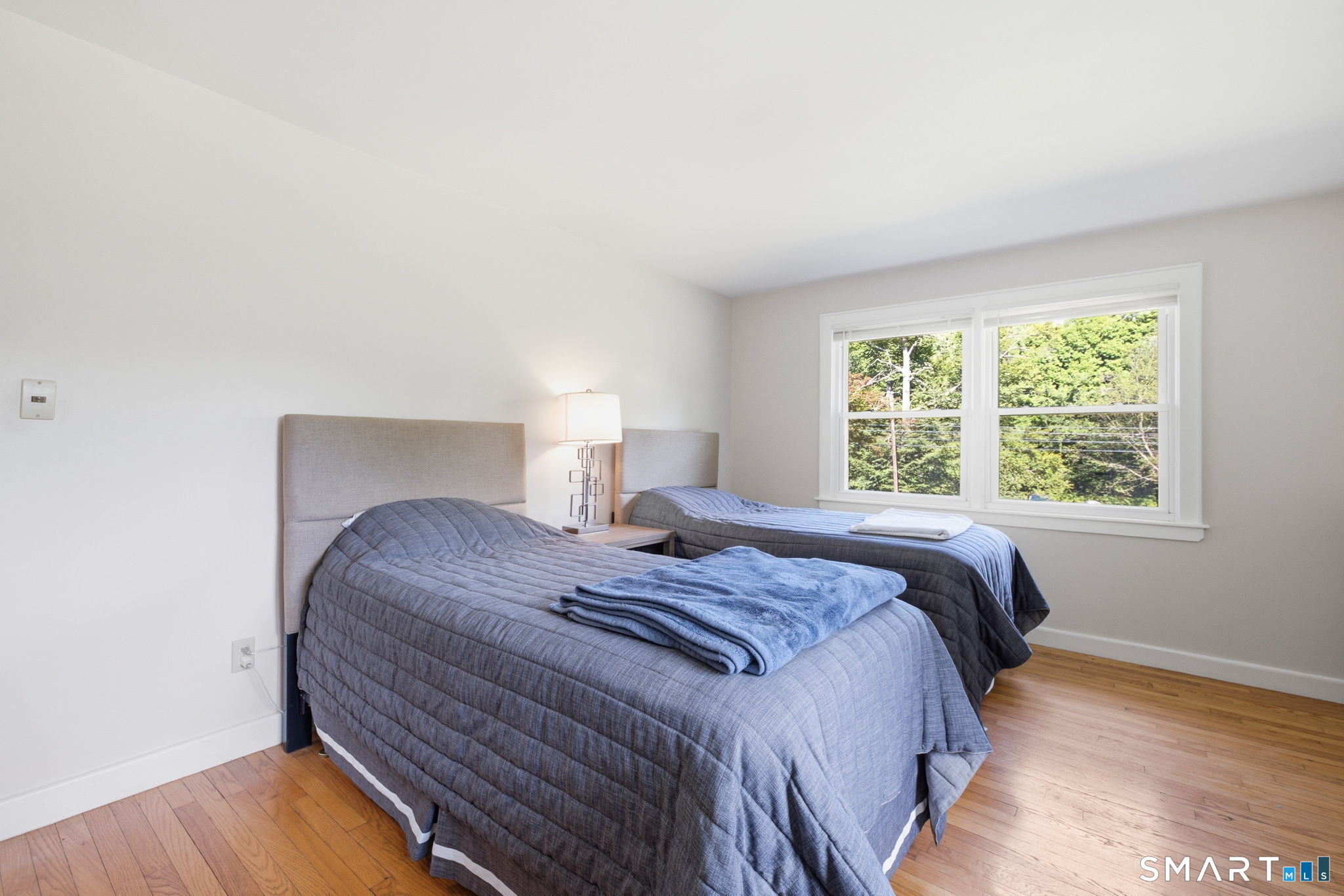 1127 East North Street Suffield CT 06078