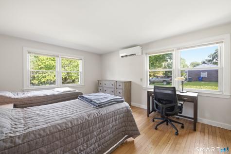1127 East North Street Suffield CT 06078