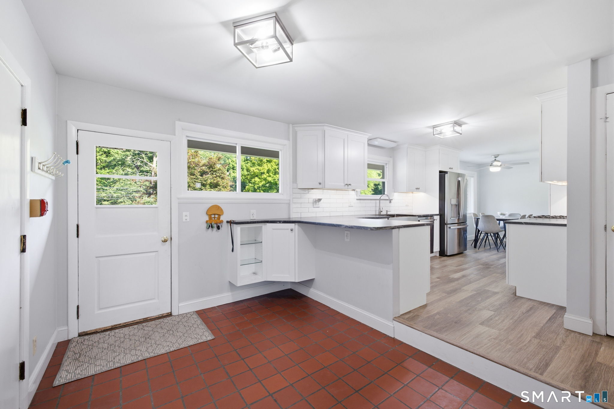 1127 East North Street Suffield CT 06078