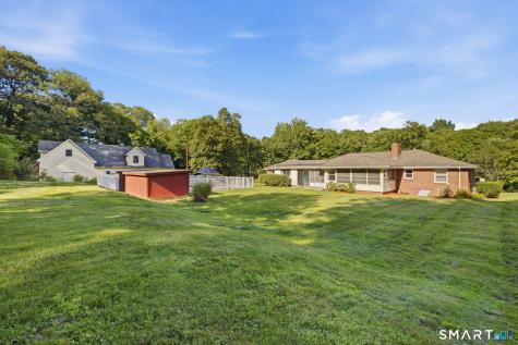 1127 East North Street Suffield CT 06078