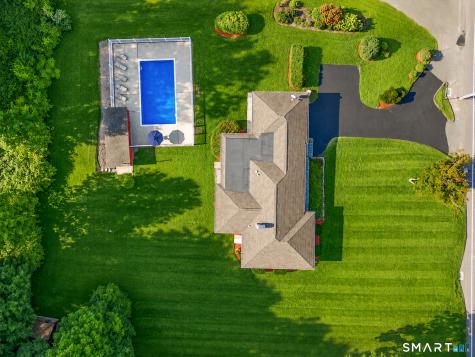 1127 East North Street Suffield CT 06078