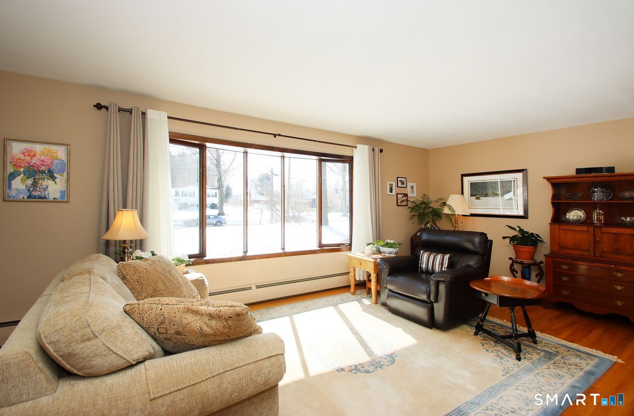 7 Old Forge Road North Haven CT 06473
