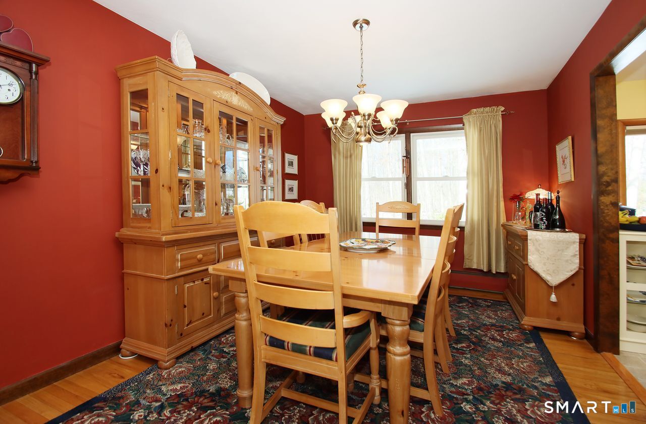 7 Old Forge Road North Haven CT 06473