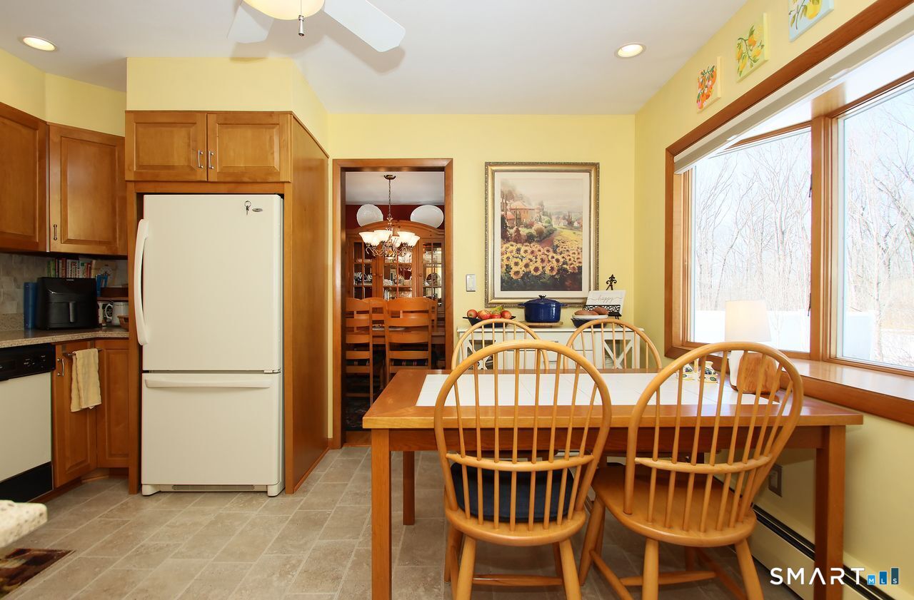 7 Old Forge Road North Haven CT 06473