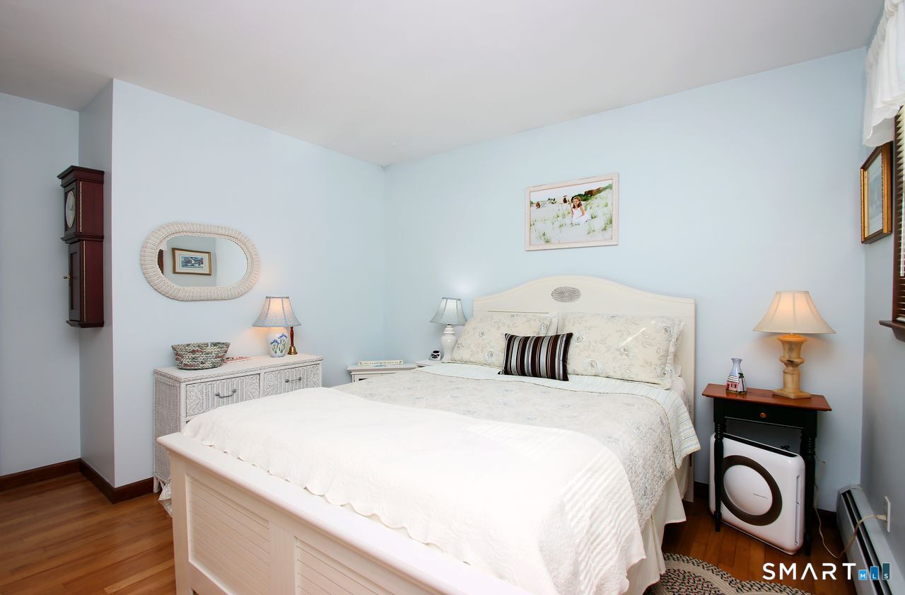 7 Old Forge Road North Haven CT 06473