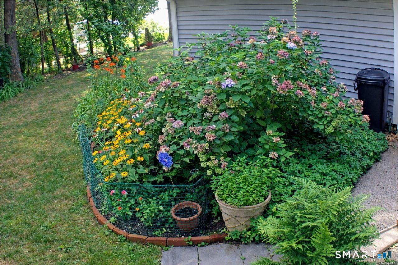 7 Old Forge Road North Haven CT 06473
