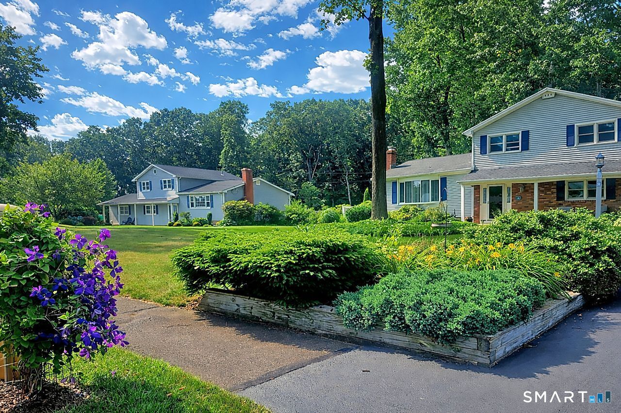7 Old Forge Road North Haven CT 06473