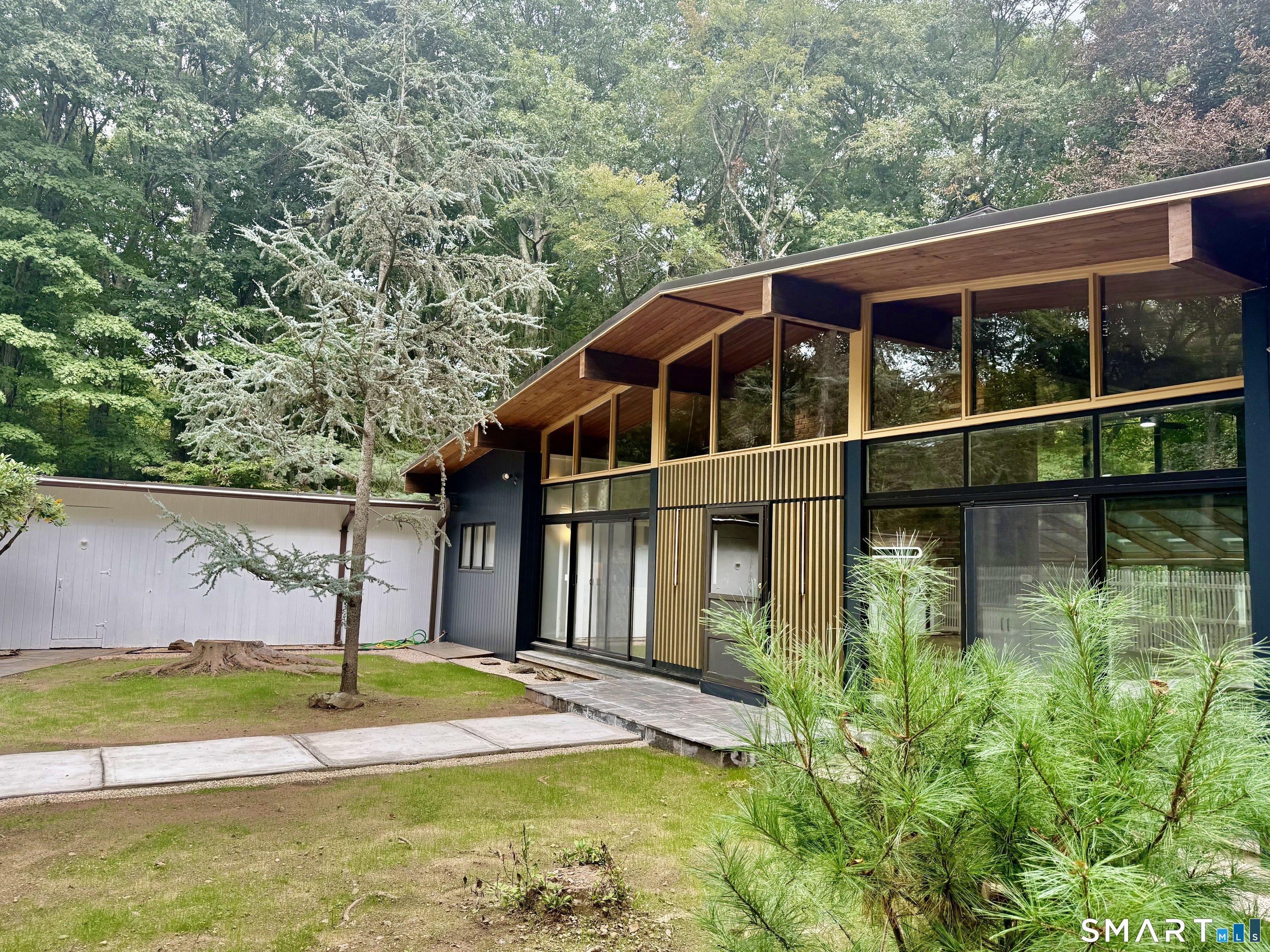 61 Ox Bow Lane Woodbridge CT 06525