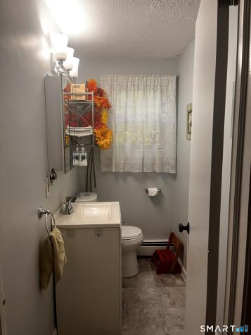 16 Dorothy Street Enfield CT 06082
