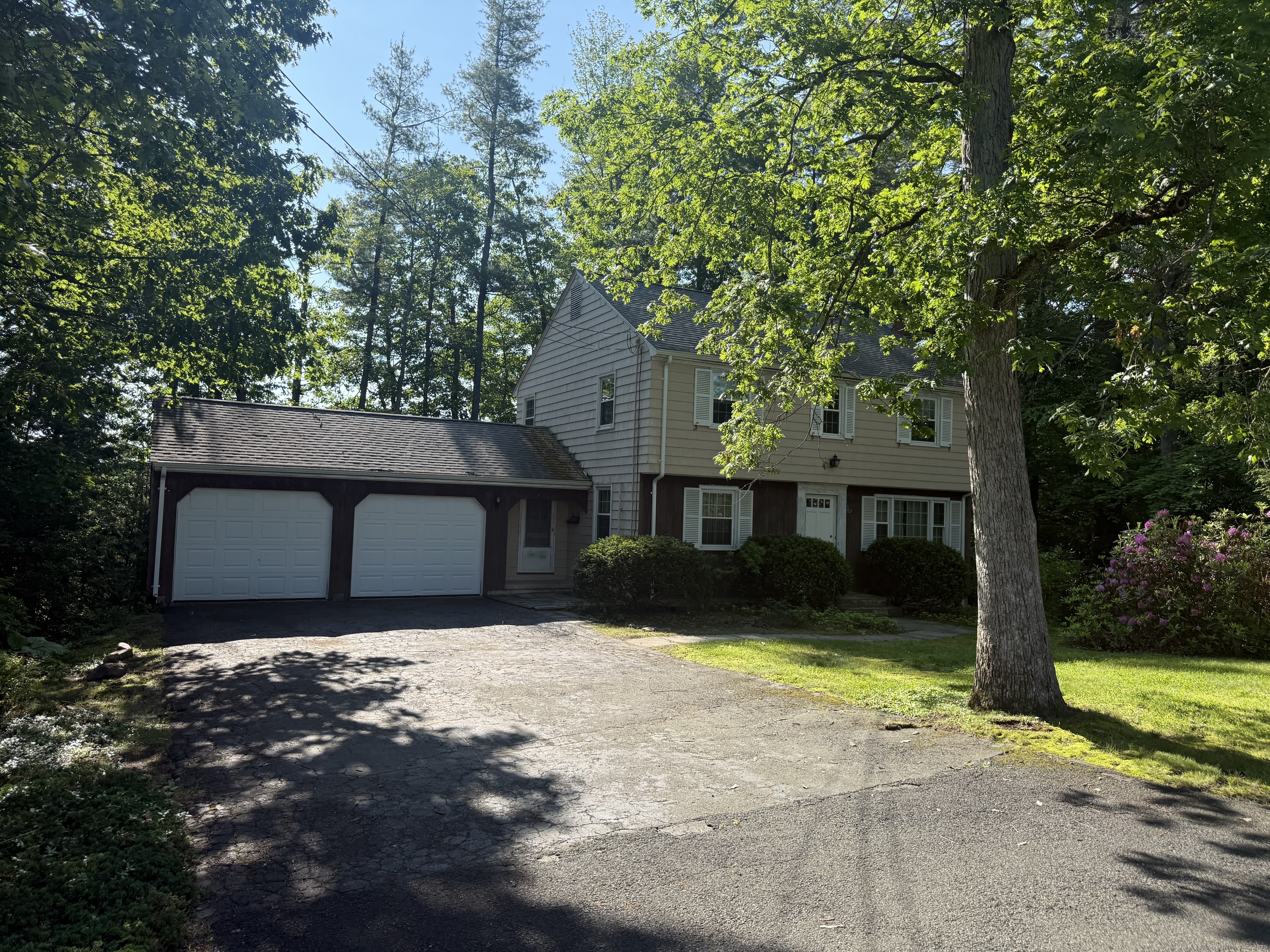 49 Carver Circle Simsbury CT 06070