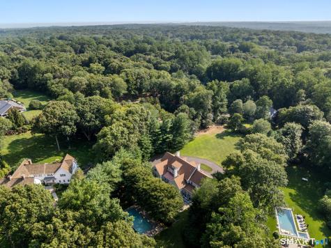 344 Fence Row Drive Fairfield CT 06824