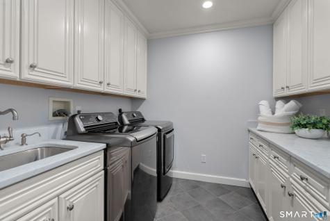 344 Fence Row Drive Fairfield CT 06824