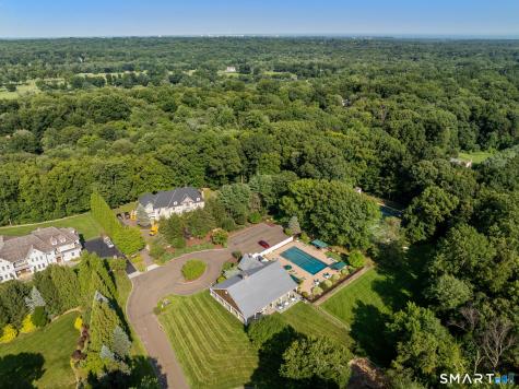344 Fence Row Drive Fairfield CT 06824