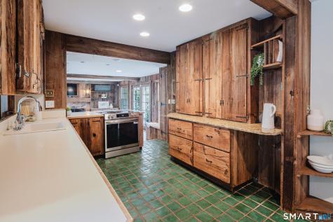 3 Holmewood Lane New Canaan CT 06840