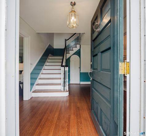 3 Holmewood Lane New Canaan CT 06840