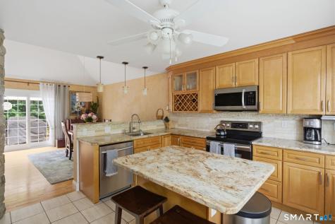 48 Tiffany Lane Bristol CT 06010