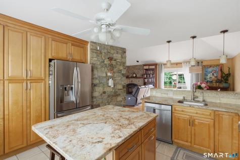 48 Tiffany Lane Bristol CT 06010