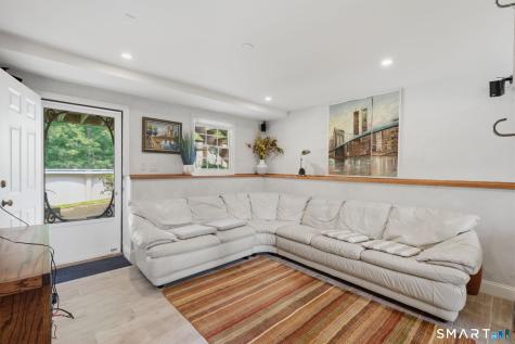 48 Tiffany Lane Bristol CT 06010