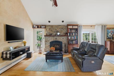 48 Tiffany Lane Bristol CT 06010