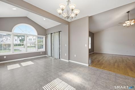 21 Merrigan Lane Windsor Locks CT 06096